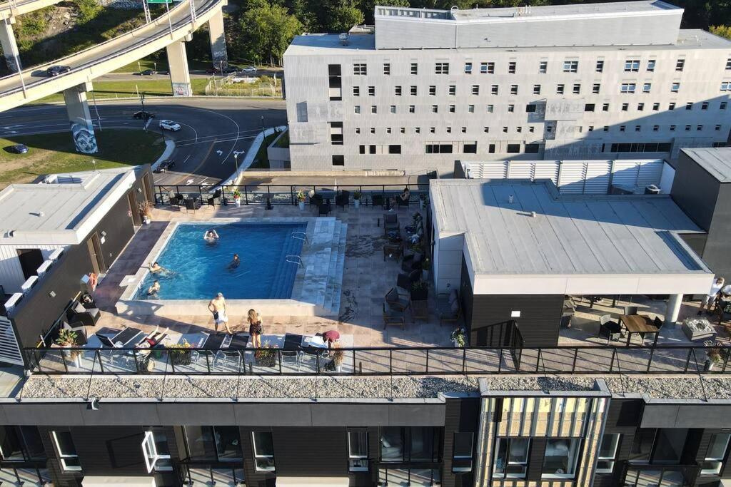 Condo Chic, Centre-Ville Piscine, Terrasse, Gym Québec Eksteriør billede